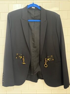 GUCCI 46 Black Women's Blazer with Gold Hardware - Elegant Tailored Jacket